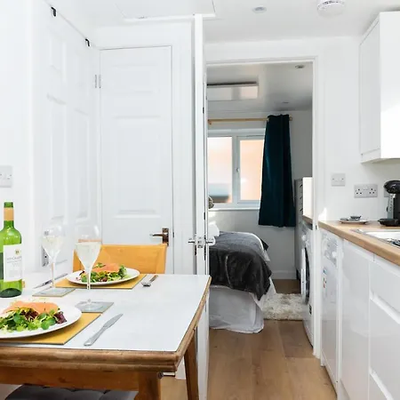 Kelston View By Cliftonvalley Holiday home *