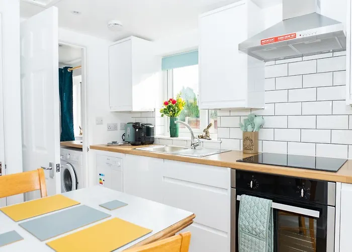 Kelston View By Cliftonvalley