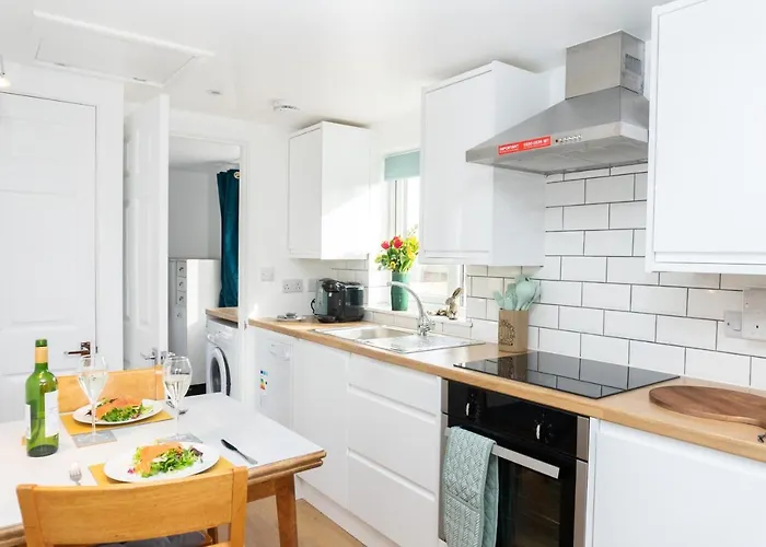 Kelston View By Cliftonvalley Holiday home *