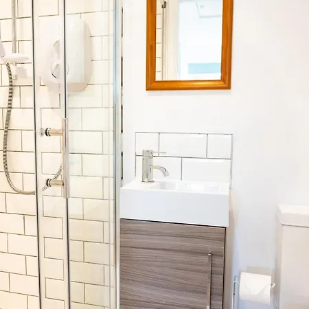 Kelston View By Cliftonvalley * 布里斯托